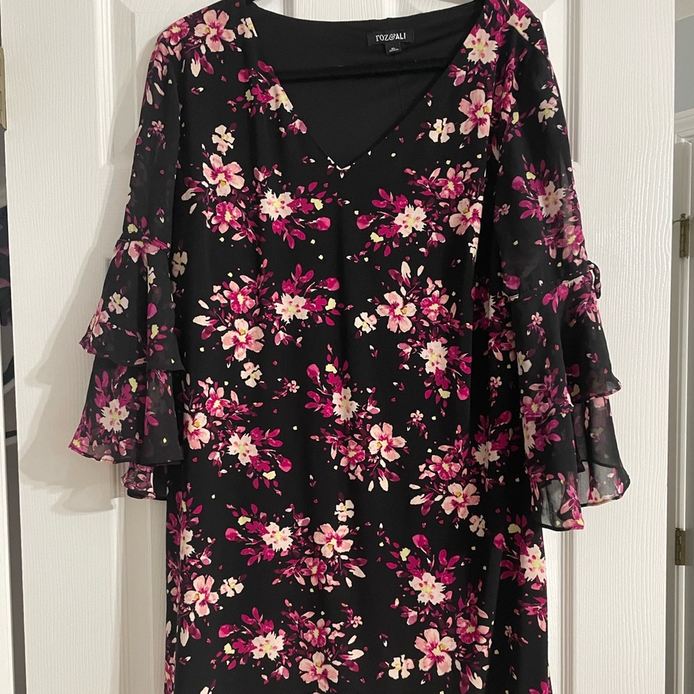 Xl Roz & Ali floral dress